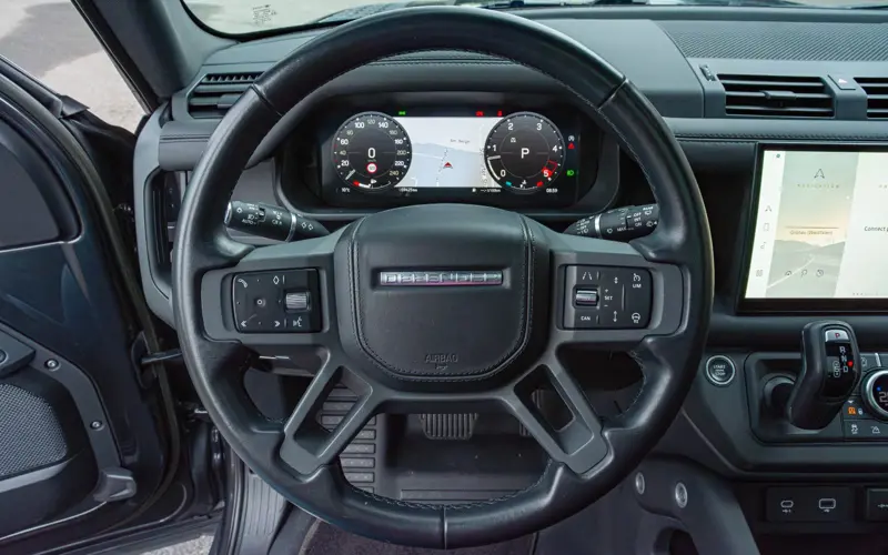 Land Rover Defender 3.0 D300 MHEV HSE 110 * MERIDIAN * PANO *  - 84799