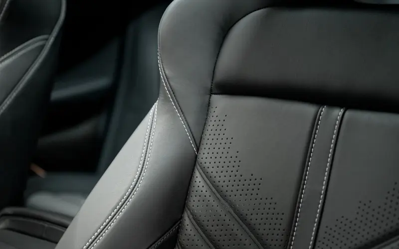 Aston Martin DBX 707 * Carbon * Sitzbelüftung * ACC * 360 * DesignPack - 165732