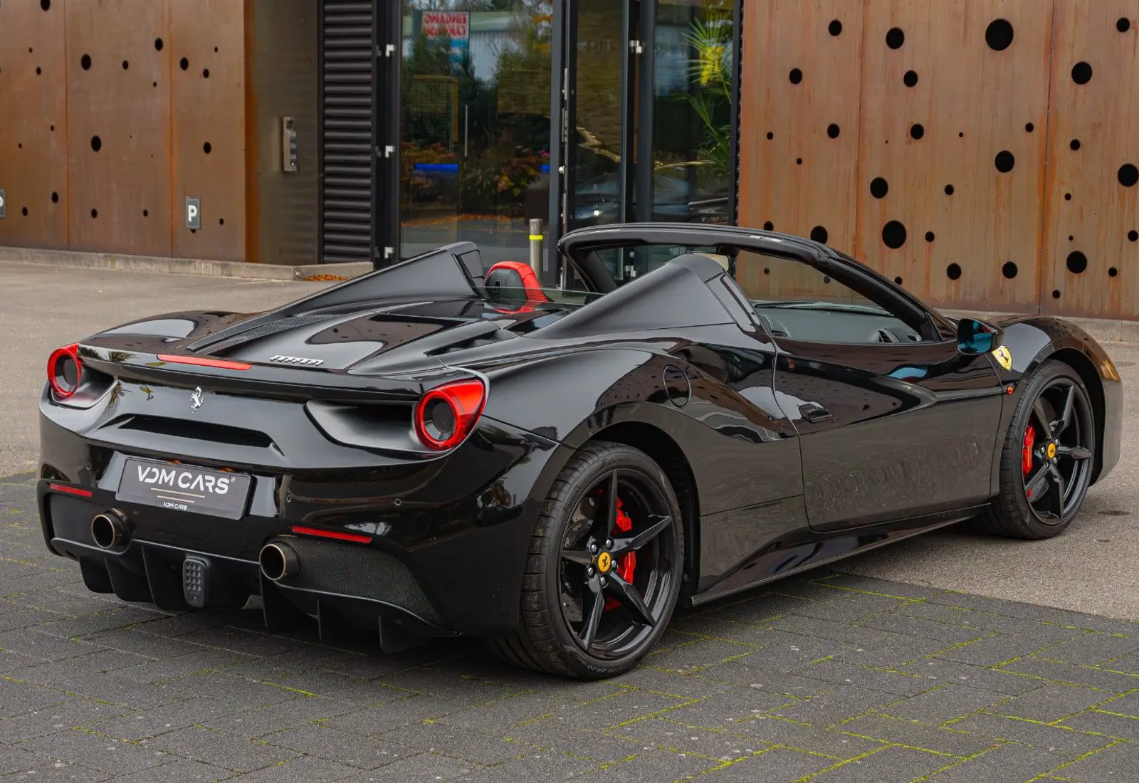 Ferrari 488 Spider * NEW SERVICE * NEW POWER * CAMERA * LEATHER - 96902