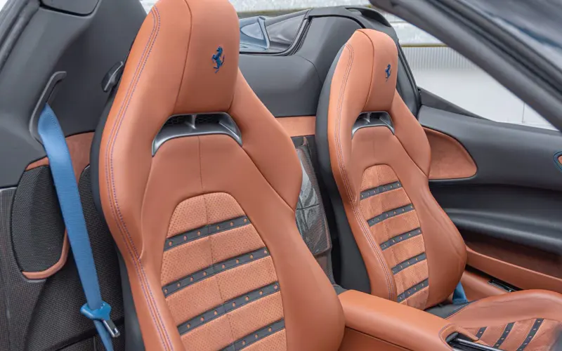 Ferrari SF90 Spider * CARBON(12x) * CARPLAY * LIFT * TWO-TONE *  - 124500