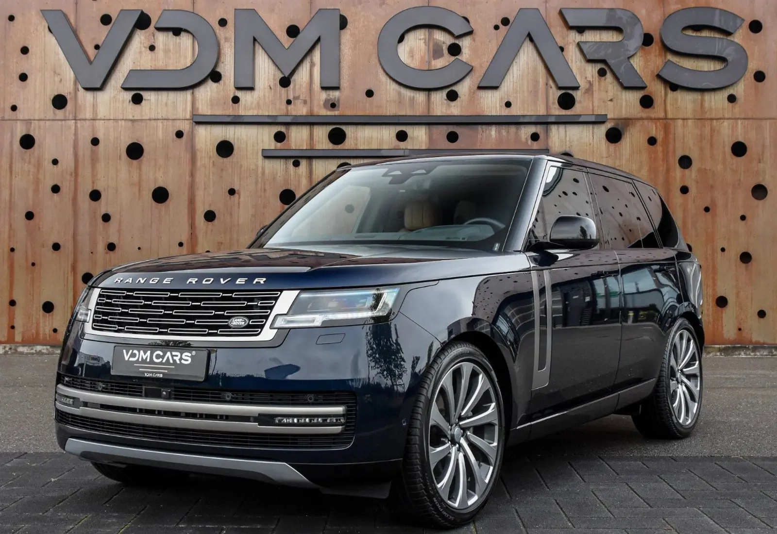 Land Rover Range Rover D300 HSE * BESPOKE * CARPLAY * PANO * 360 *  - 144794