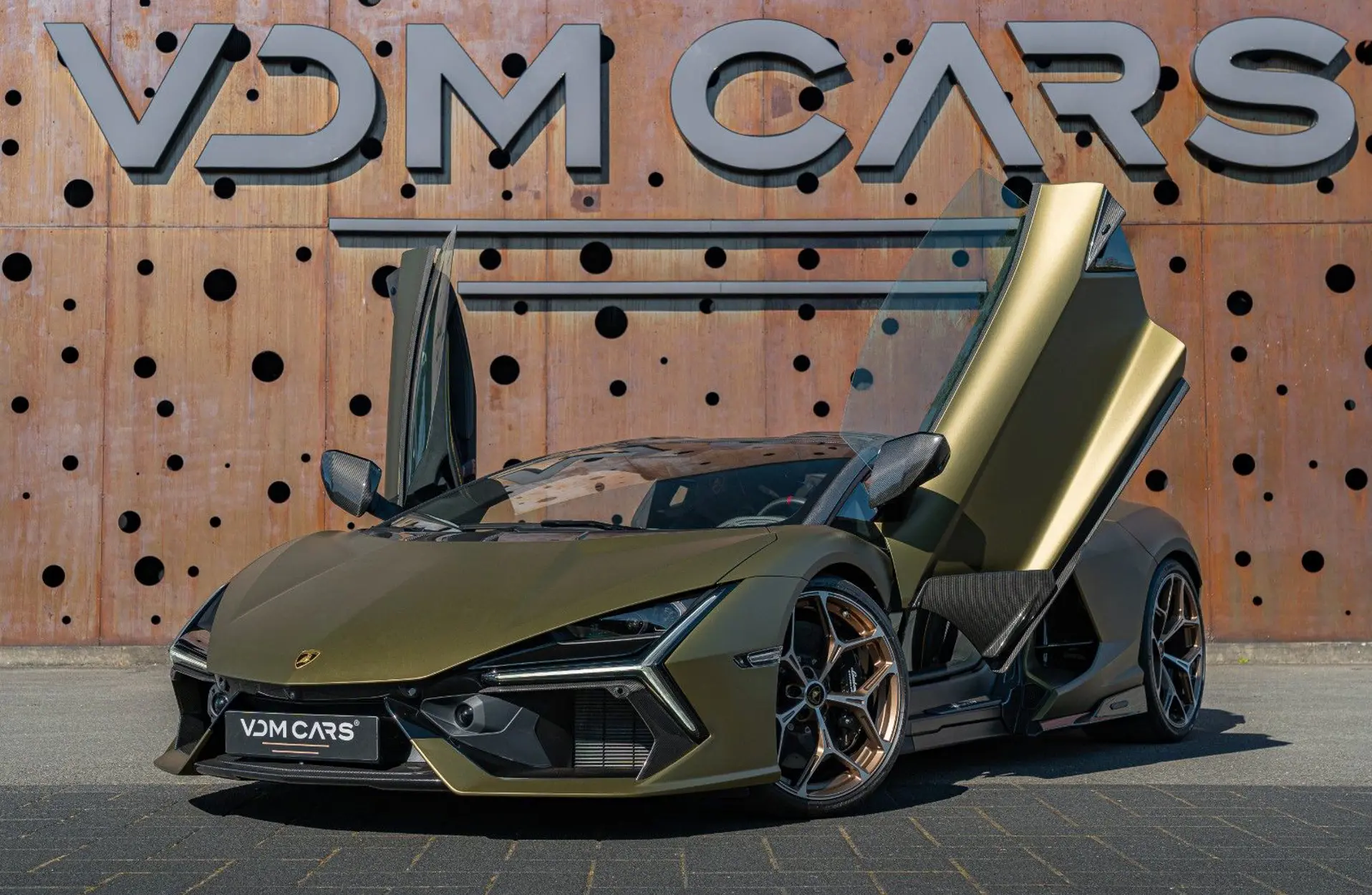Lamborghini - Revuelto - 140153