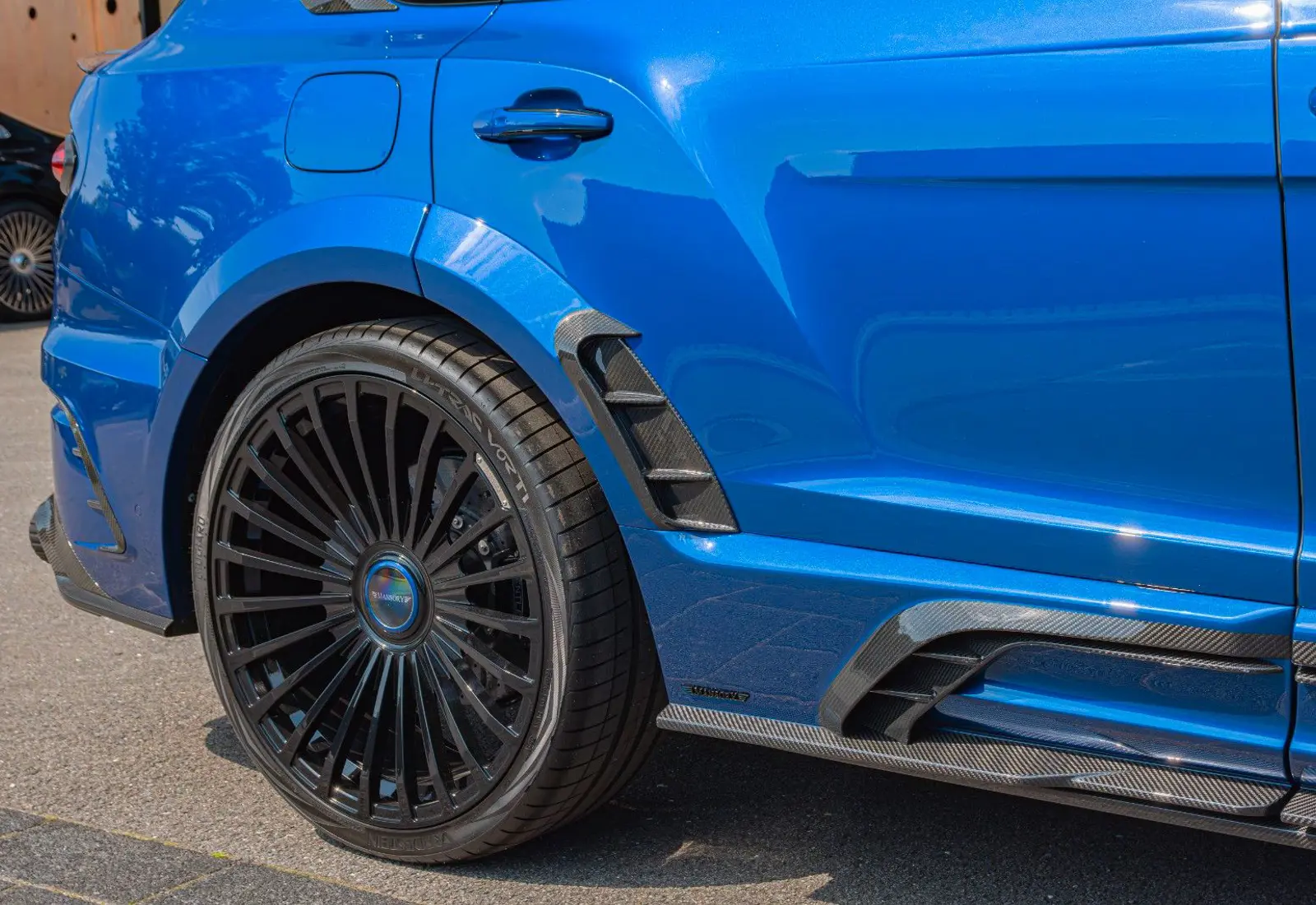 Bentley Bentayga V8 MANSORY * FULL CARBON * CERAMIC BRAKES *  - 55713