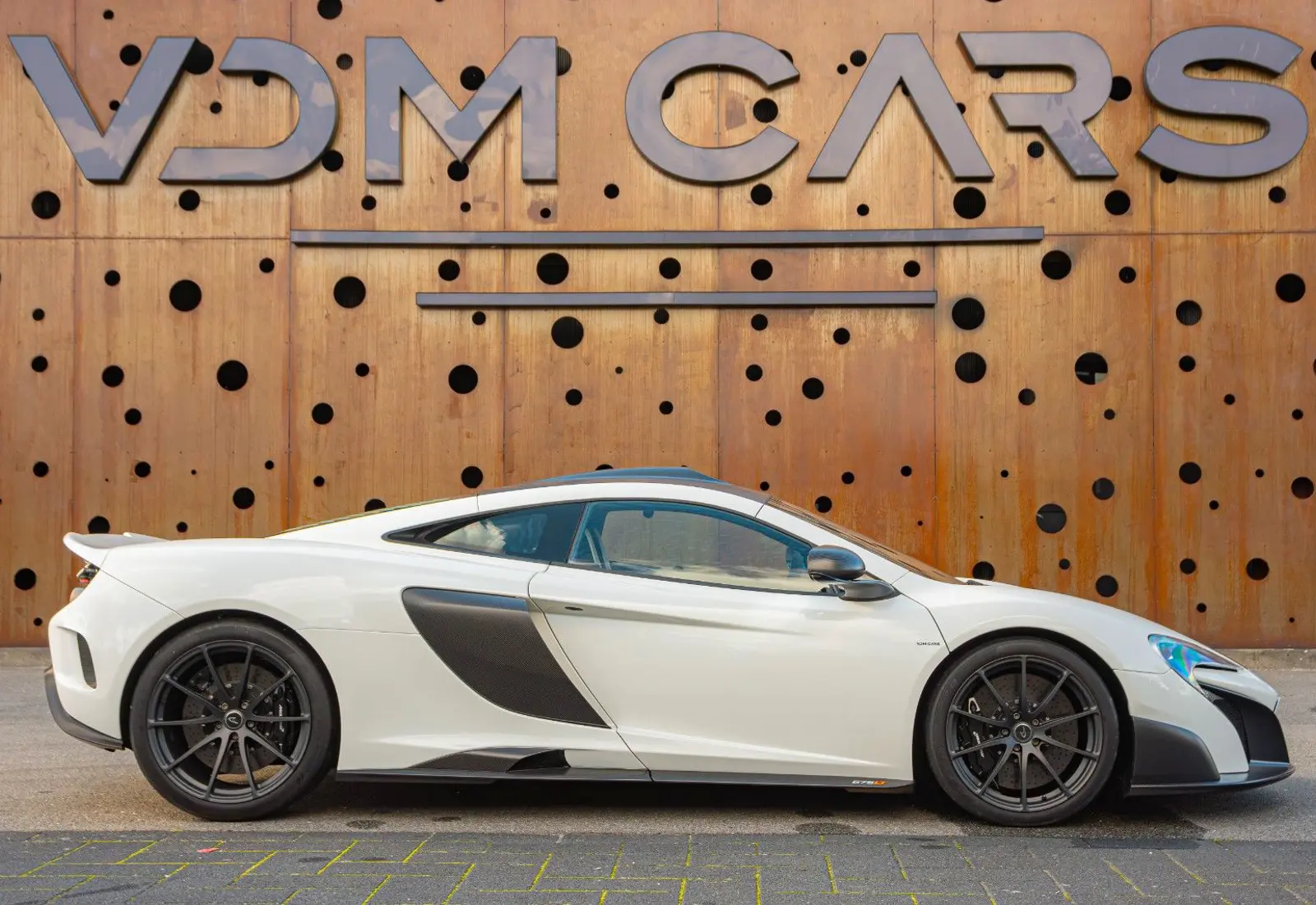 McLaren 675LT | 1st Owner | MSO Roof Scoop | Carbon | - 68492