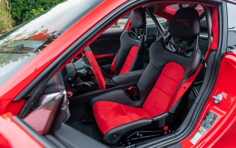 Porsche 911 GT2 RS * WEISSACH * 1.HAND * NUR 732KM * CLUBSPORT - 120386