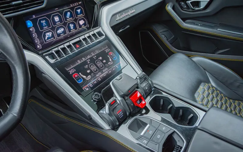 Lamborghini Urus 4.0 V8 * MASSAGE * ADAS * STYLE PACK * URBAN - 84229