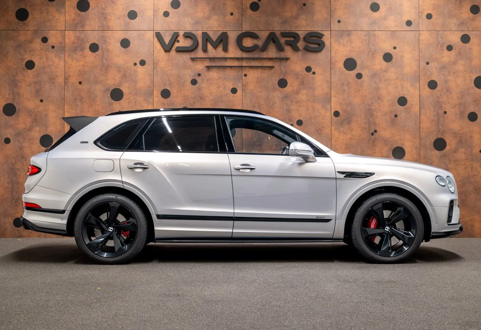 Bentley Bentayga 3.0 Hybrid 4WD * FIRST EDITION * NAIM *  - 165002
