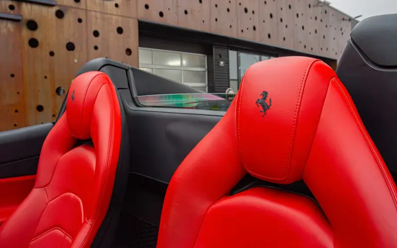 Ferrari 488 Spider * NEW SERVICE * NEW POWER * CAMERA * LEATHER - 96925