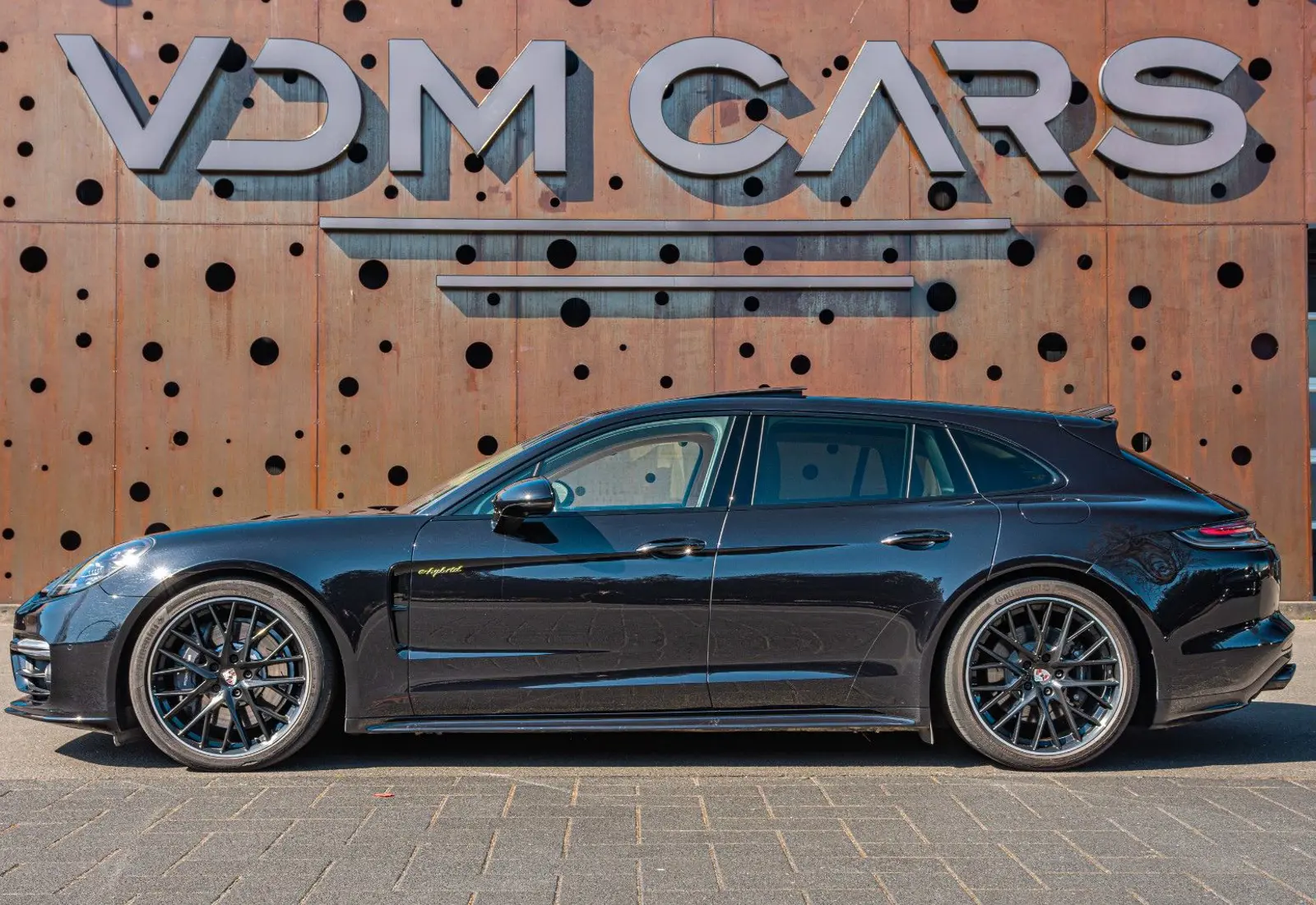 Porsche Panamera Sport Turismo 4 E-Hybrid Platinum Editi - 144831