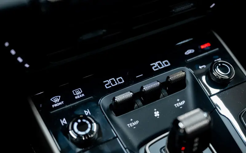 Porsche 992 Turbo S * 992.2 * MY26 * SPORTDES * CARBON EXT * SOFOR - 130395