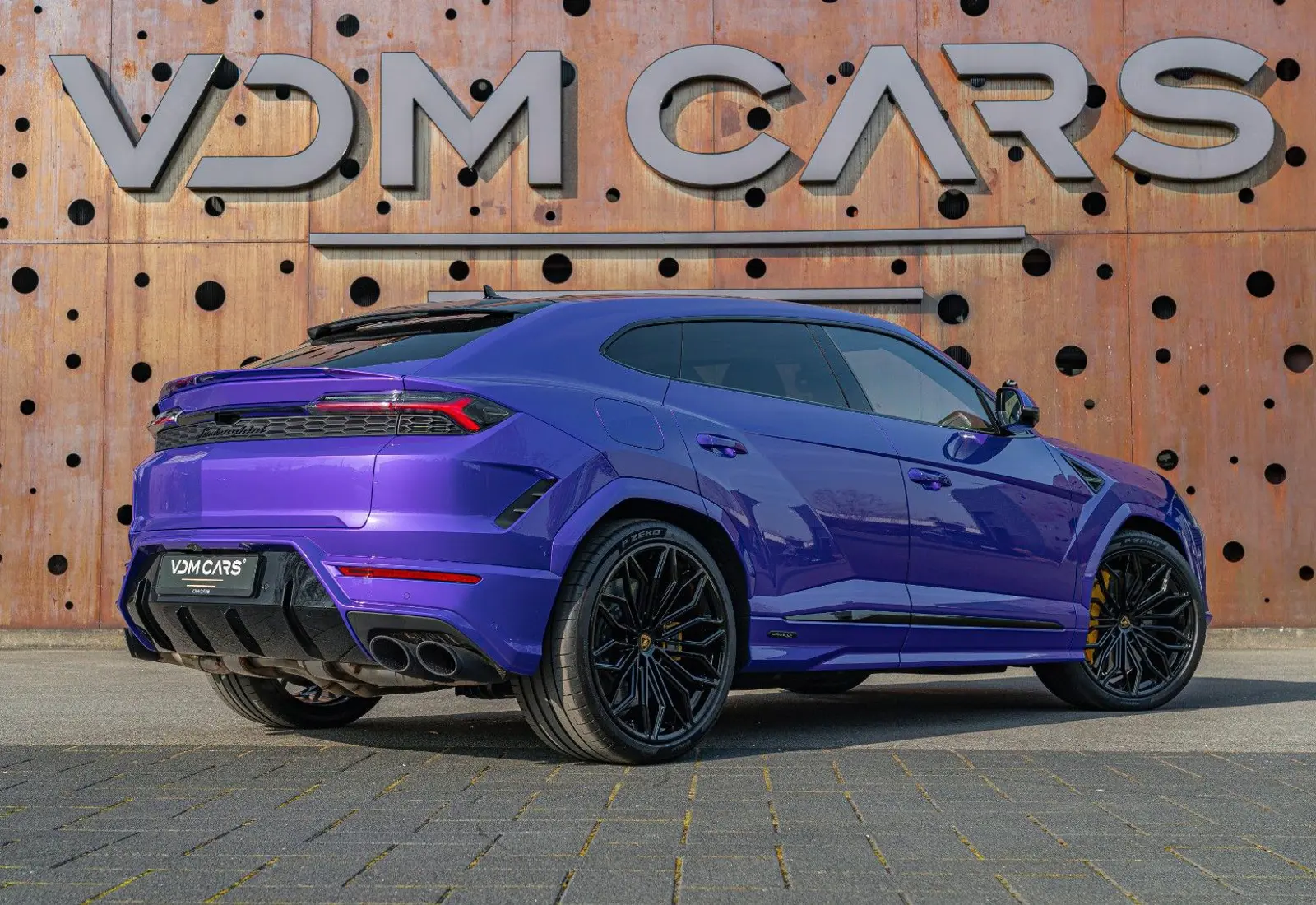 Lamborghini Urus SE * AD PERSONAM * VIOLA HONGKONG * MASSAGE * VOLL - 135934