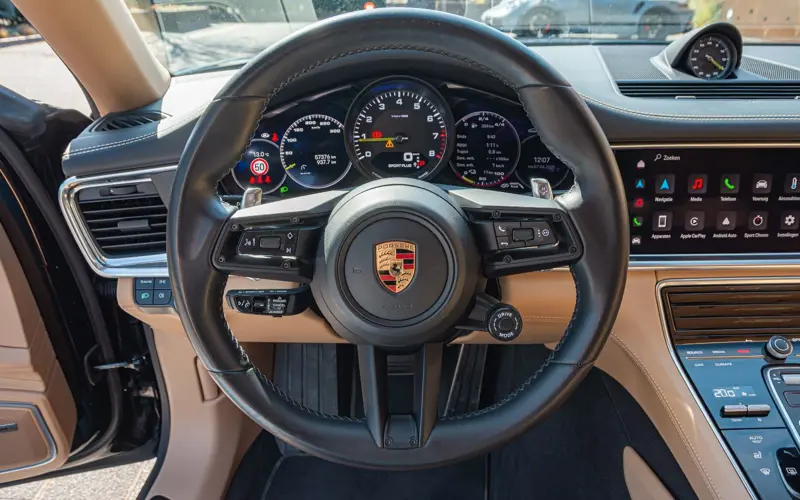 Porsche Panamera Sport Turismo 4 E-Hybrid Platinum Editi - 144843