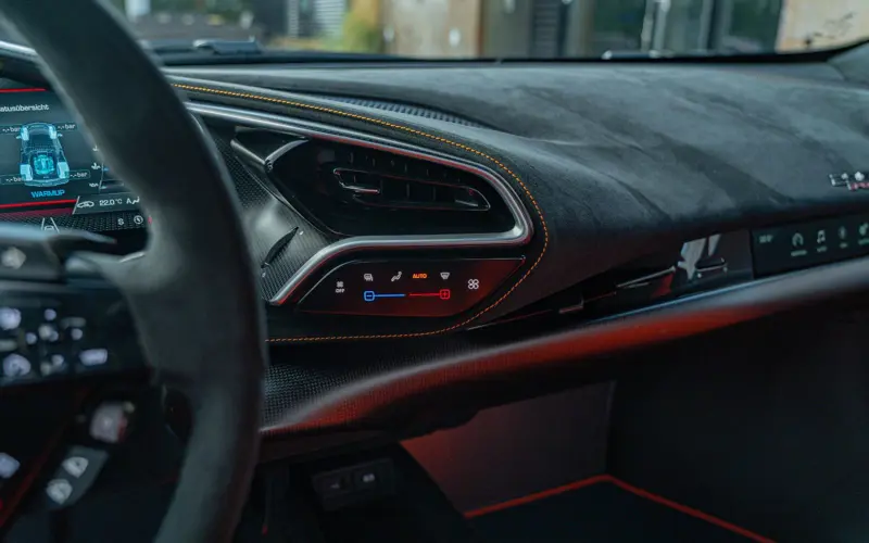 Ferrari 296 Speciale * STOCK * FULL CARBON * RACING LIV * LIFT *  - 136115