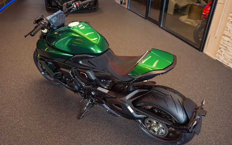 Ducati Diavel Bentley V4 * 1 OF 500 * LIMITED ED *  - 102722