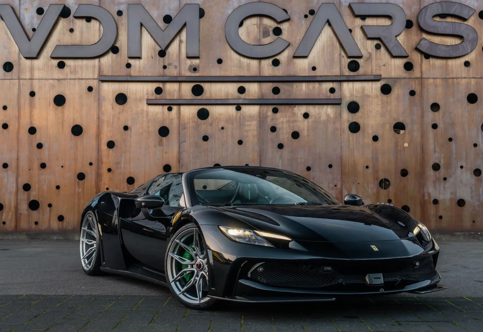 Ferrari 296 GTS N-LARGO * 1 OF 15 * FULL CARBON * LIFT * ADAS *  - 124776