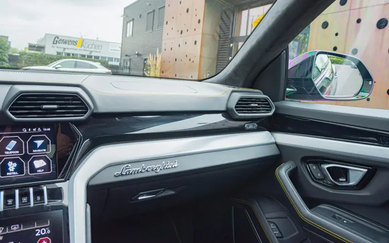 Lamborghini Urus 4.0 V8 * MASSAGE * ADAS * STYLE PACK * URBAN - 84231