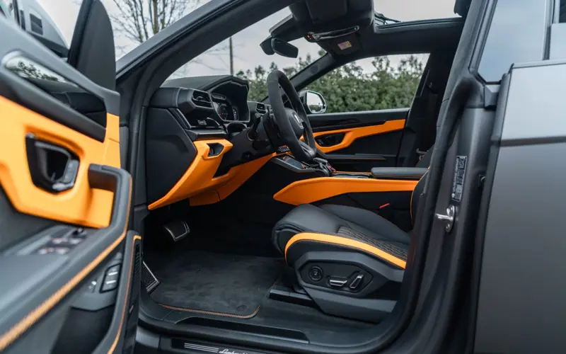 Lamborghini Urus SE * KERES MATTE * SONUS * MAINTENANCE PACK * 23" *  - 127978