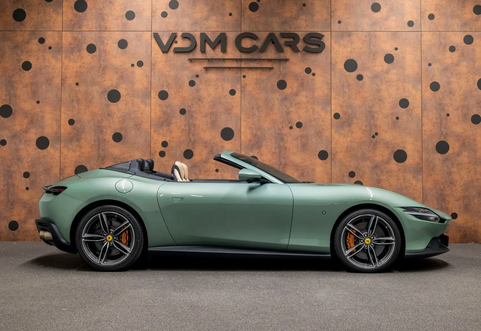 Ferrari Roma Spider * SPECIAL PAINT * MAGNERIDE * 360 * VENT *  - 170172