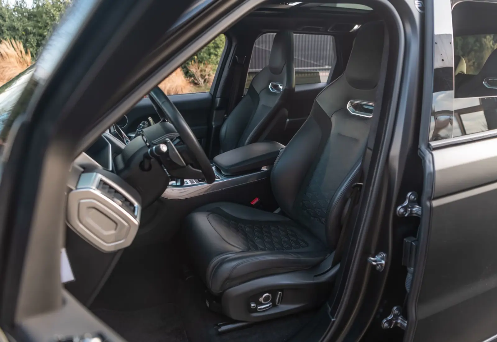 Land Rover Range Rover Sport SVR * SOFT-CLOSE * PANO * 360 * HUD *  - 125874