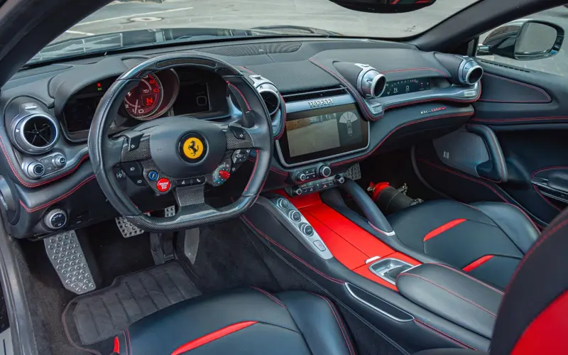 Ferrari GTC4Lusso V12 * NOVITEC * CARPLAY * P.DISPLAY * PANO * VO - 96761