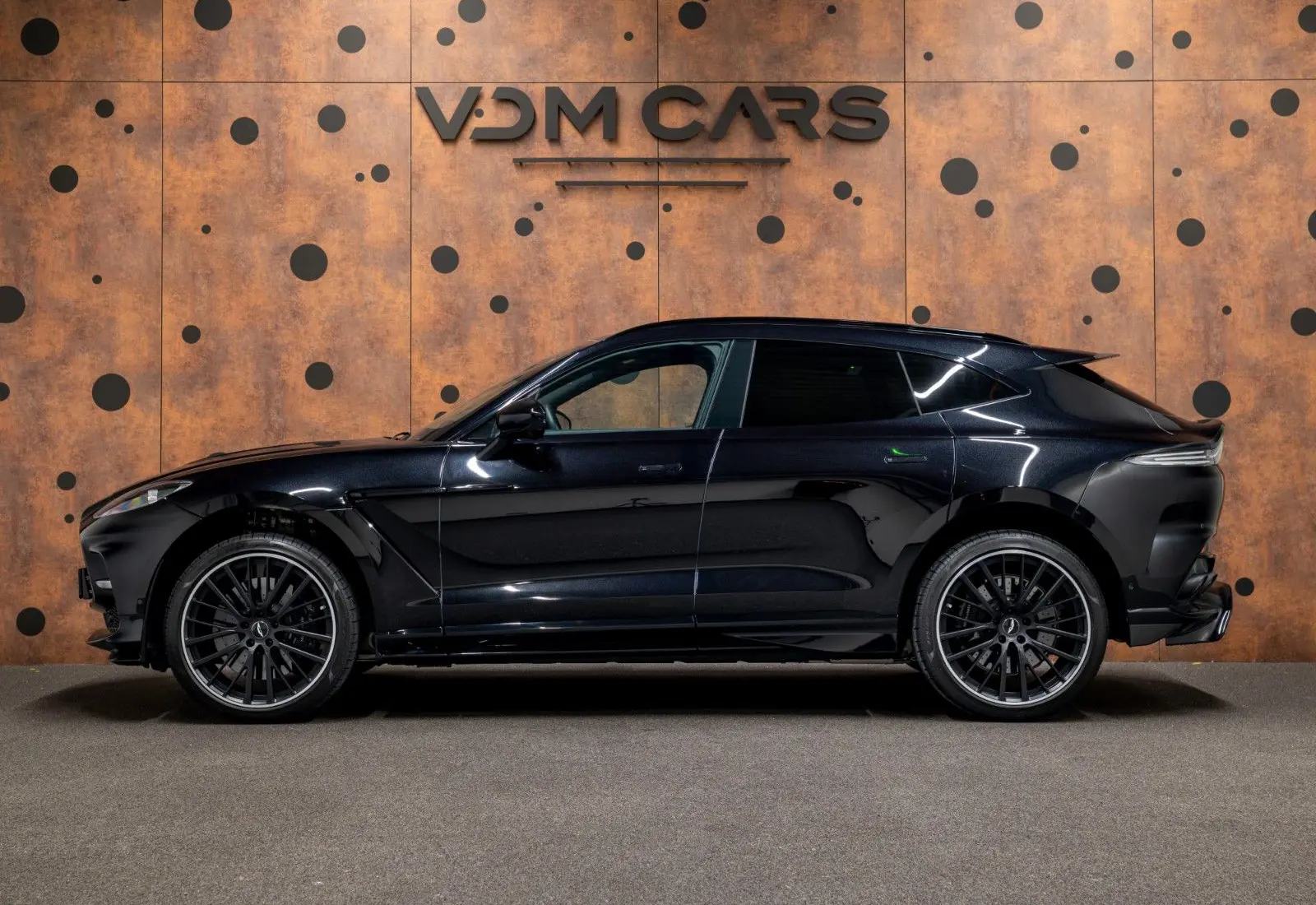 Aston Martin DBX 707 * Carbon * Sitzbelüftung * ACC * 360 * DesignPack - 165696