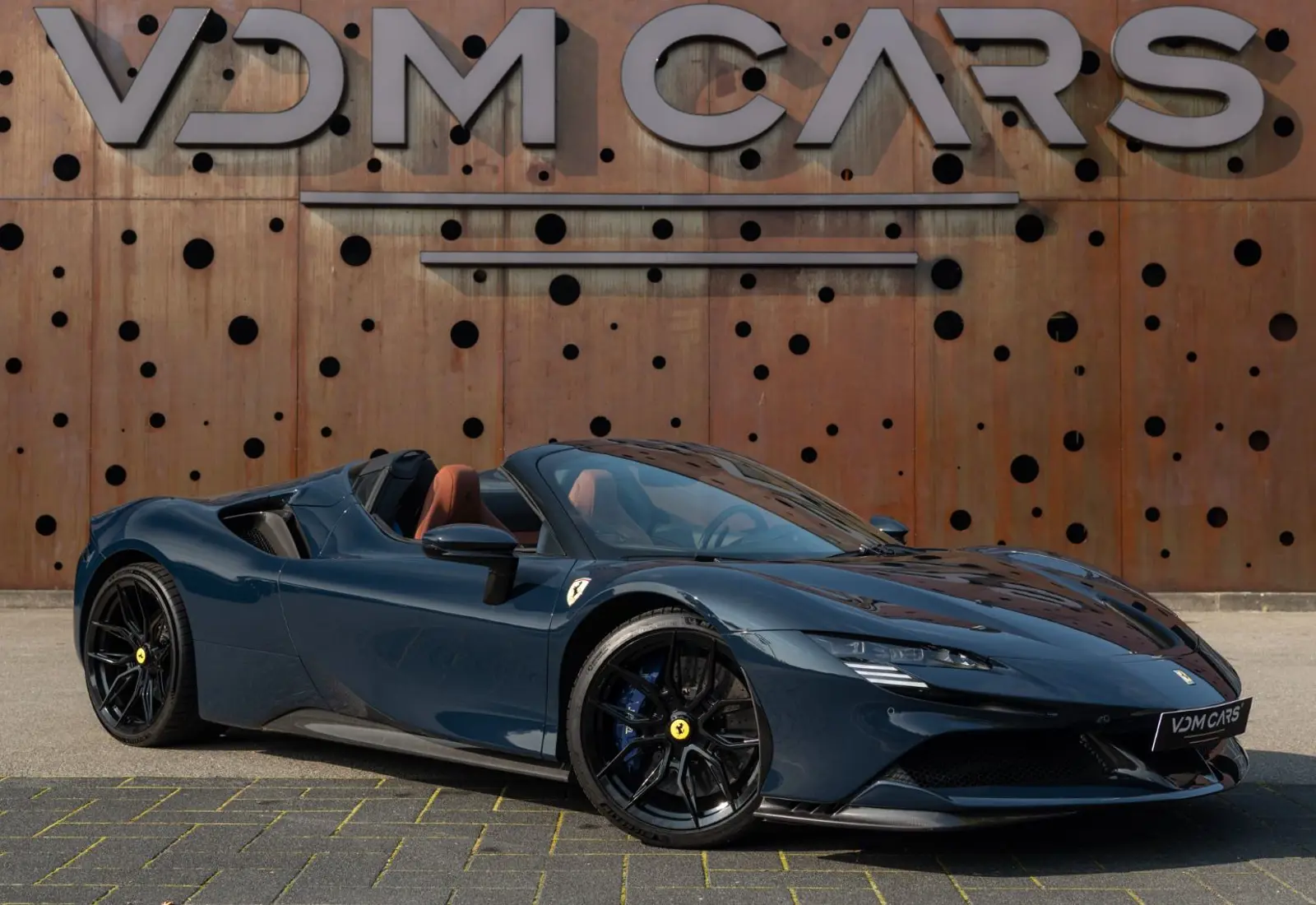 Ferrari SF90 Spider * CARBON(12x) * CARPLAY * LIFT * TWO-TONE *  - 117901