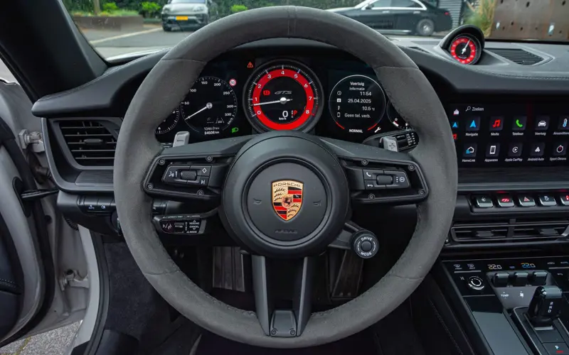 Porsche 992 Carrera 4 GTS Cabrio * 18 WEG * BOSE * SPORT * PASM *  - 86384
