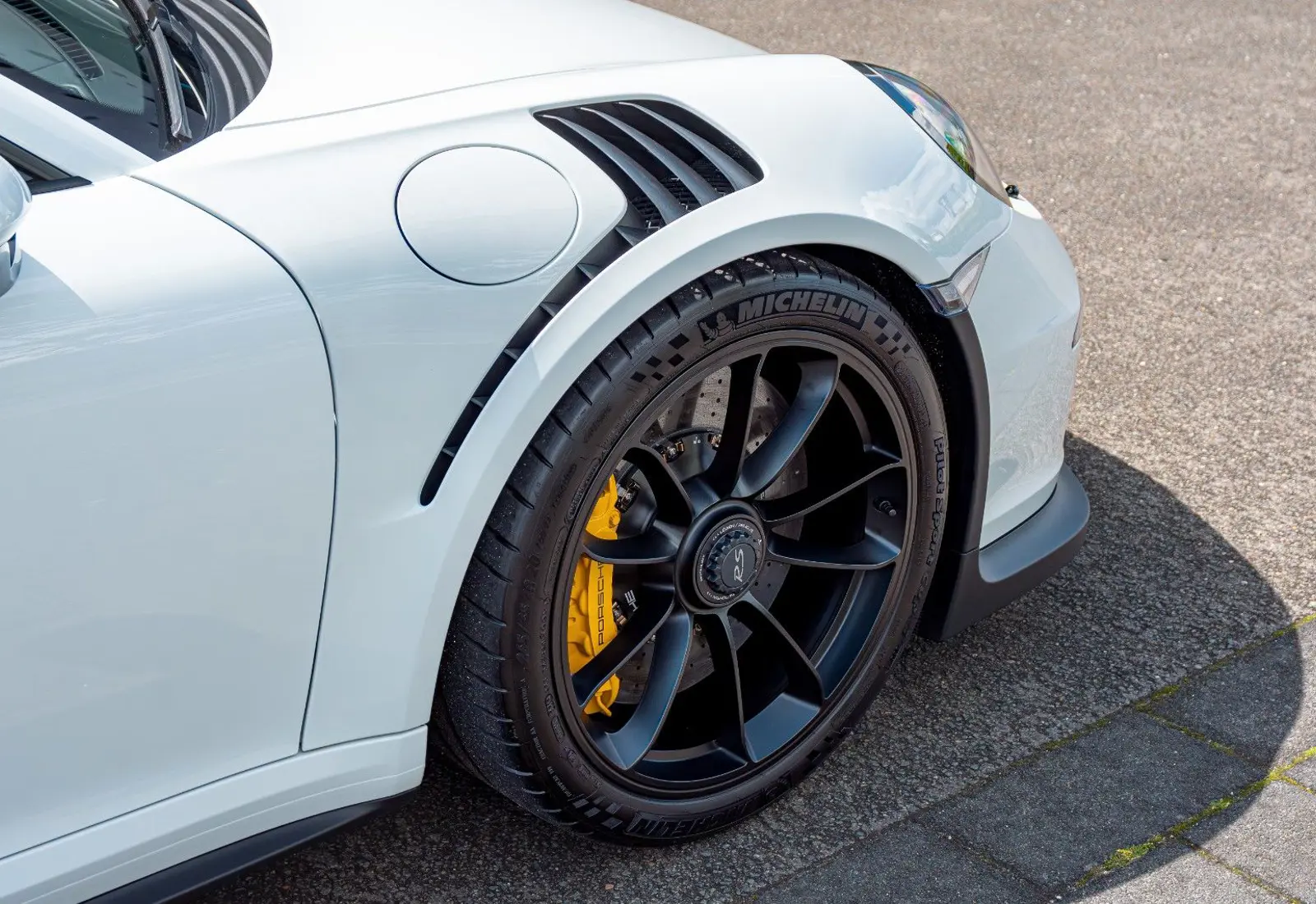 Porsche 911 GT3 RS * 923 KM * 1. BESITZER * PCCB * CARBON * MWST - 101866