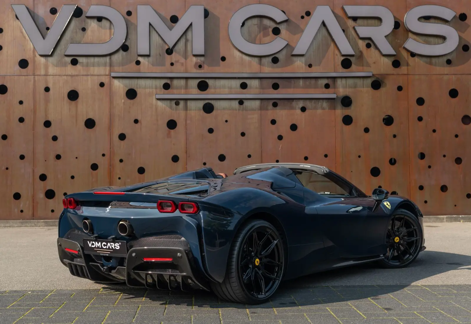 Ferrari SF90 Spider * CARBON(12x) * CARPLAY * LIFT * TWO-TONE *  - 117902