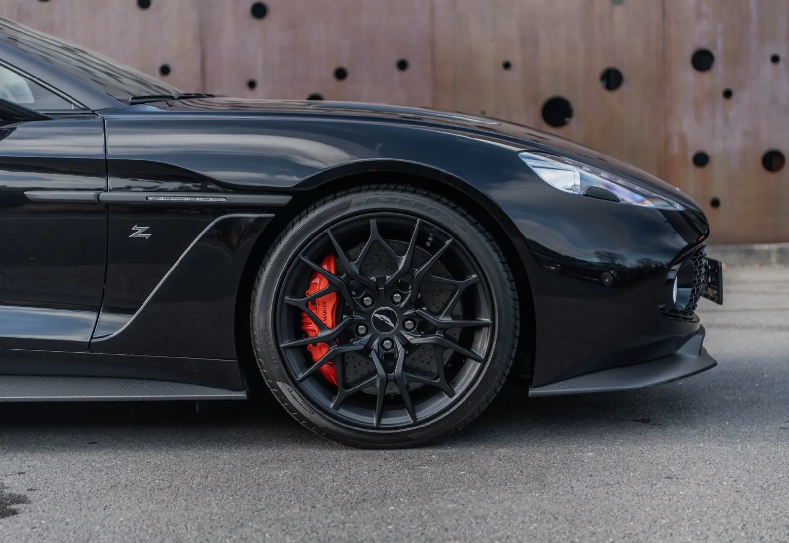 Aston Martin Vanquish Zagato Shooting Brake NEW SERVICE ! NEW - 170255