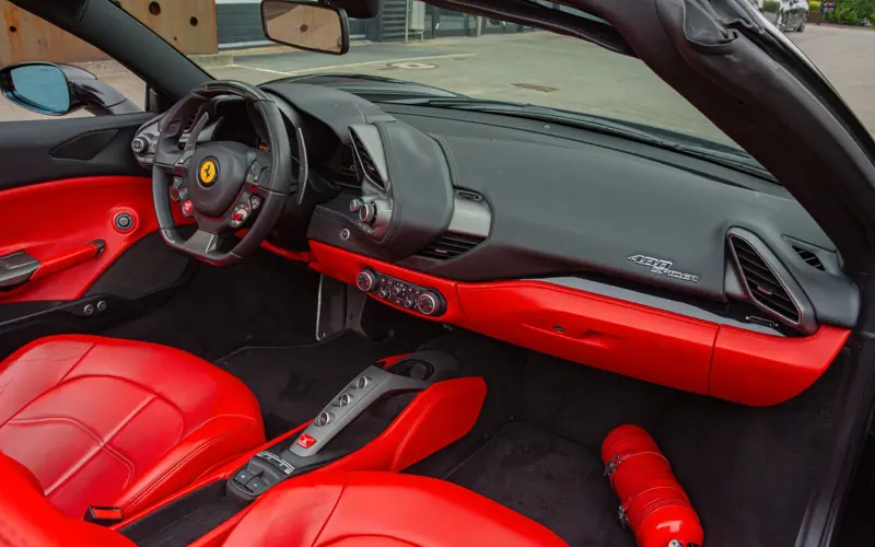 Ferrari 488 Spider * NEW SERVICE * NEW POWER * CAMERA * LEATHER - 96920