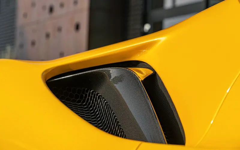 Ferrari SF90 Stradale * ATELIER * GIALLO TRIPLO * CARBON * TAILO - 138954