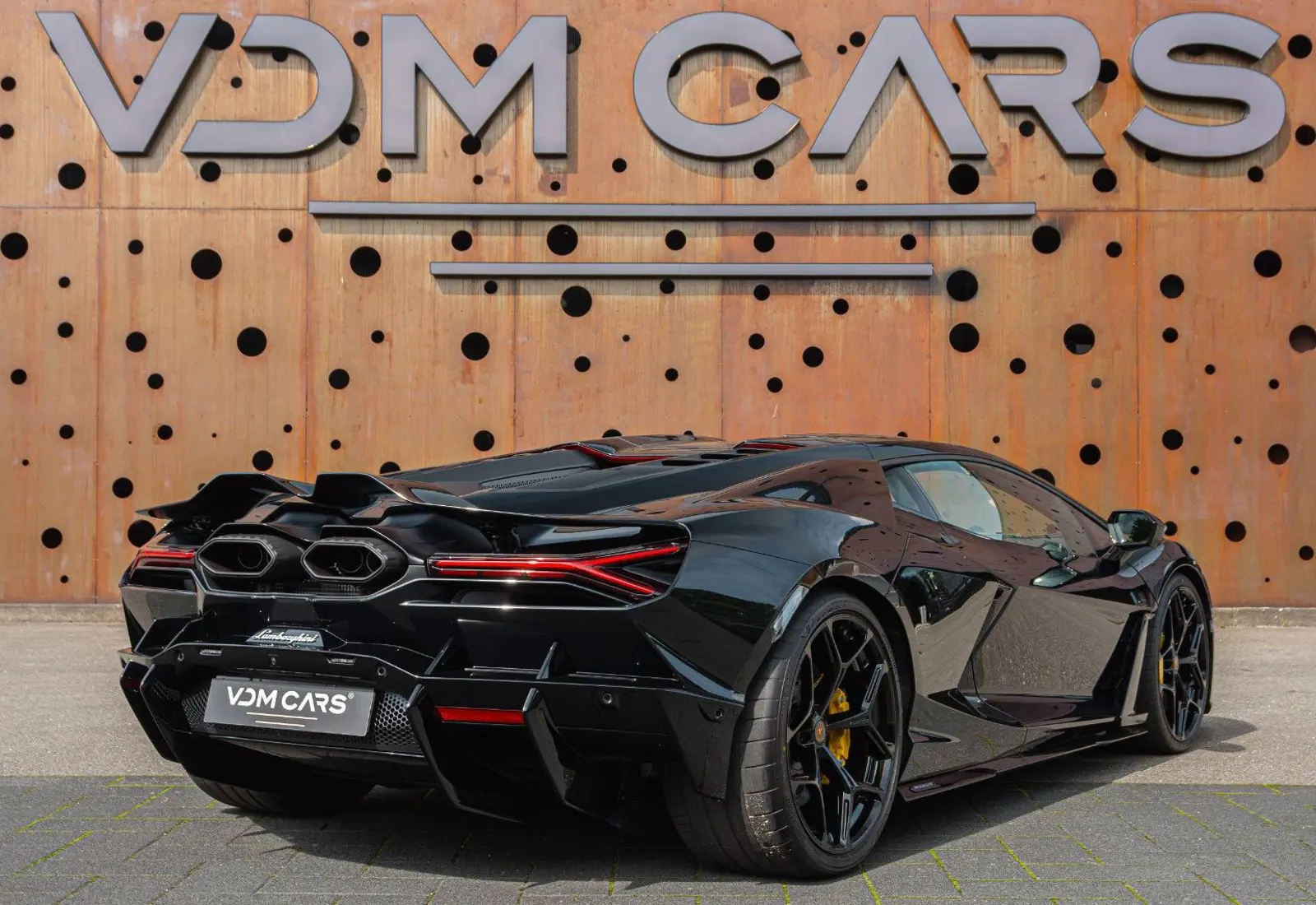 Lamborghini Revuelto 6.5 V12 * NEW CAR * AVAILABLE * BI COLOR - 126174