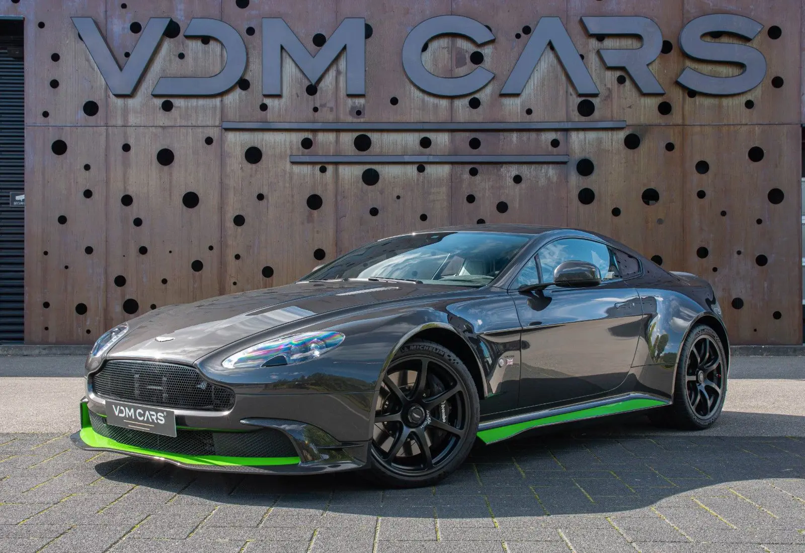 Aston Martin V8 Vantage * GT8 * TITANIUM * MAGNESIUM WHEEL * CARBON *  - 116278