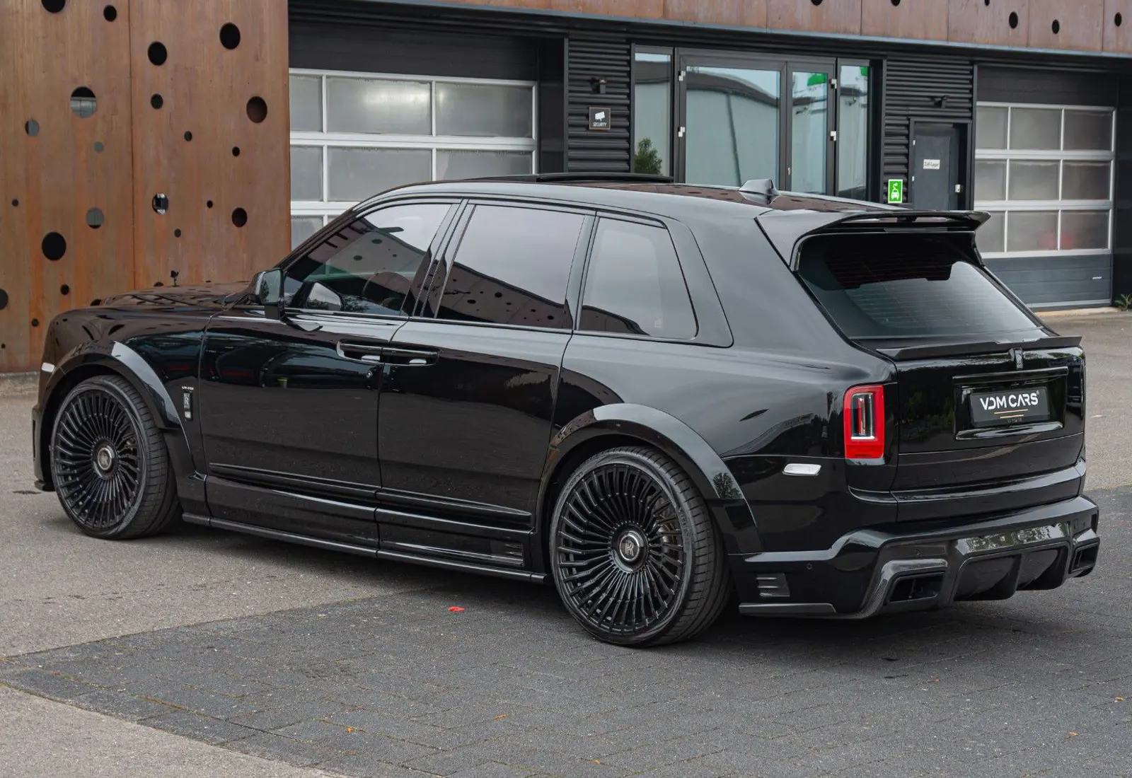 Rolls-Royce Cullinan URBAN WIDETRACK * CARBON * VOSSEN * REAR ENT. - 86305