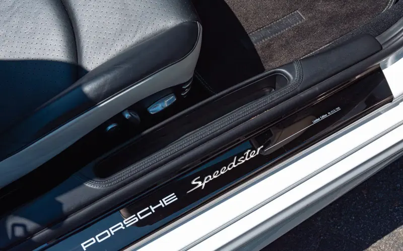 Porsche 911 Speedster * 1 OF 356 * BOSE * Park Assist * Chrono *  - 101910