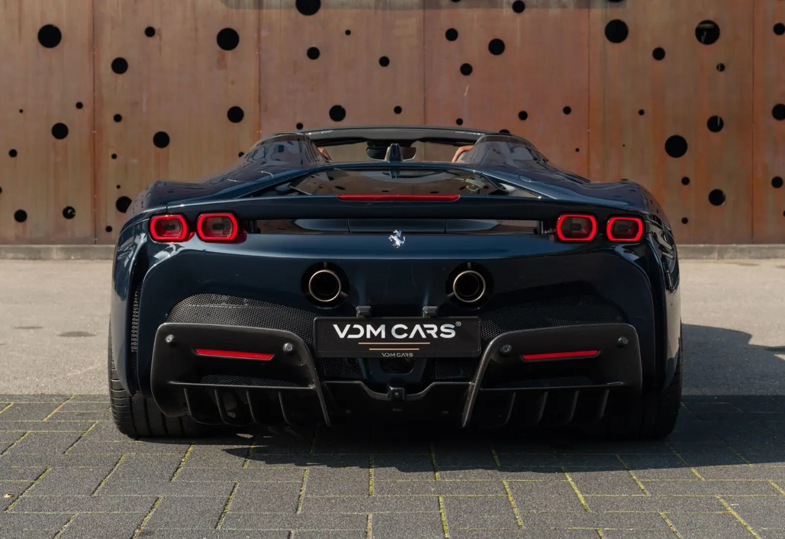 Ferrari SF90 Spider * CARBON(12x) * CARPLAY * LIFT * TWO-TONE *  - 117903