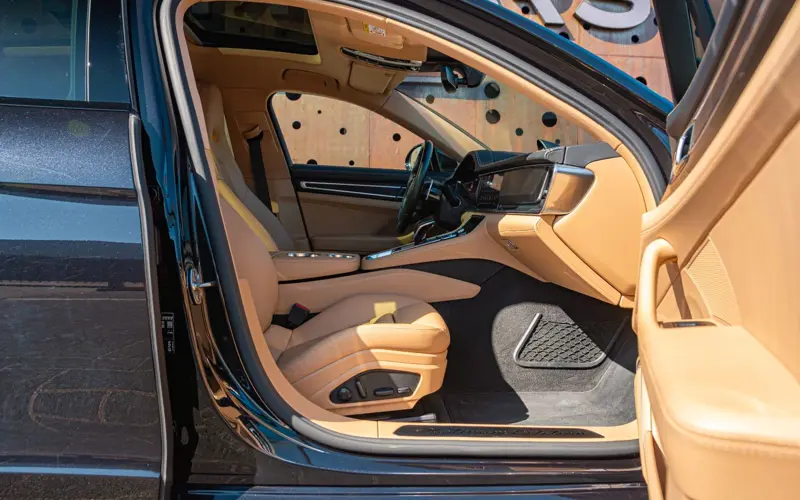Porsche Panamera Sport Turismo 4 E-Hybrid Platinum Editi - 144850