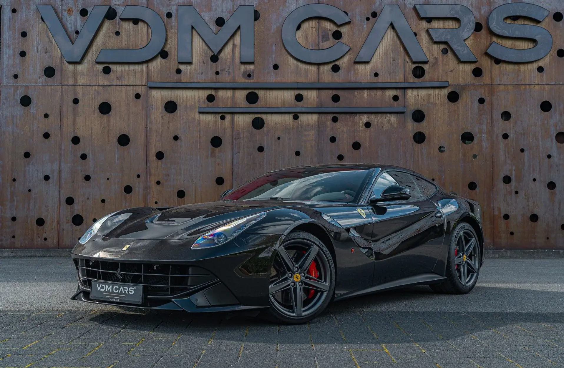 Ferrari - F12 - 137151