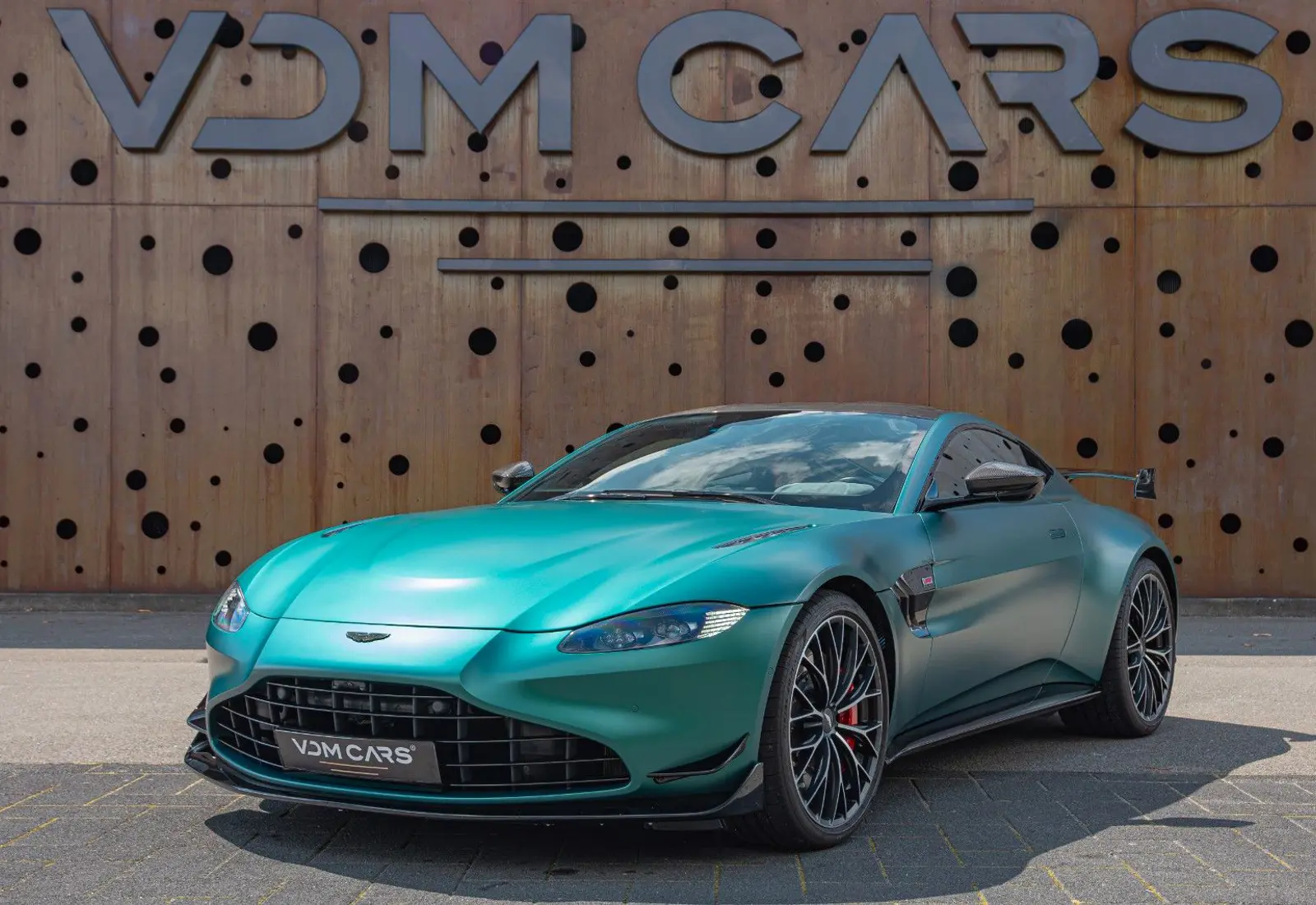 Aston Martin Vantage F1 * CARBON * AEROKIT * 360 * ELEC.SEAT - 110215