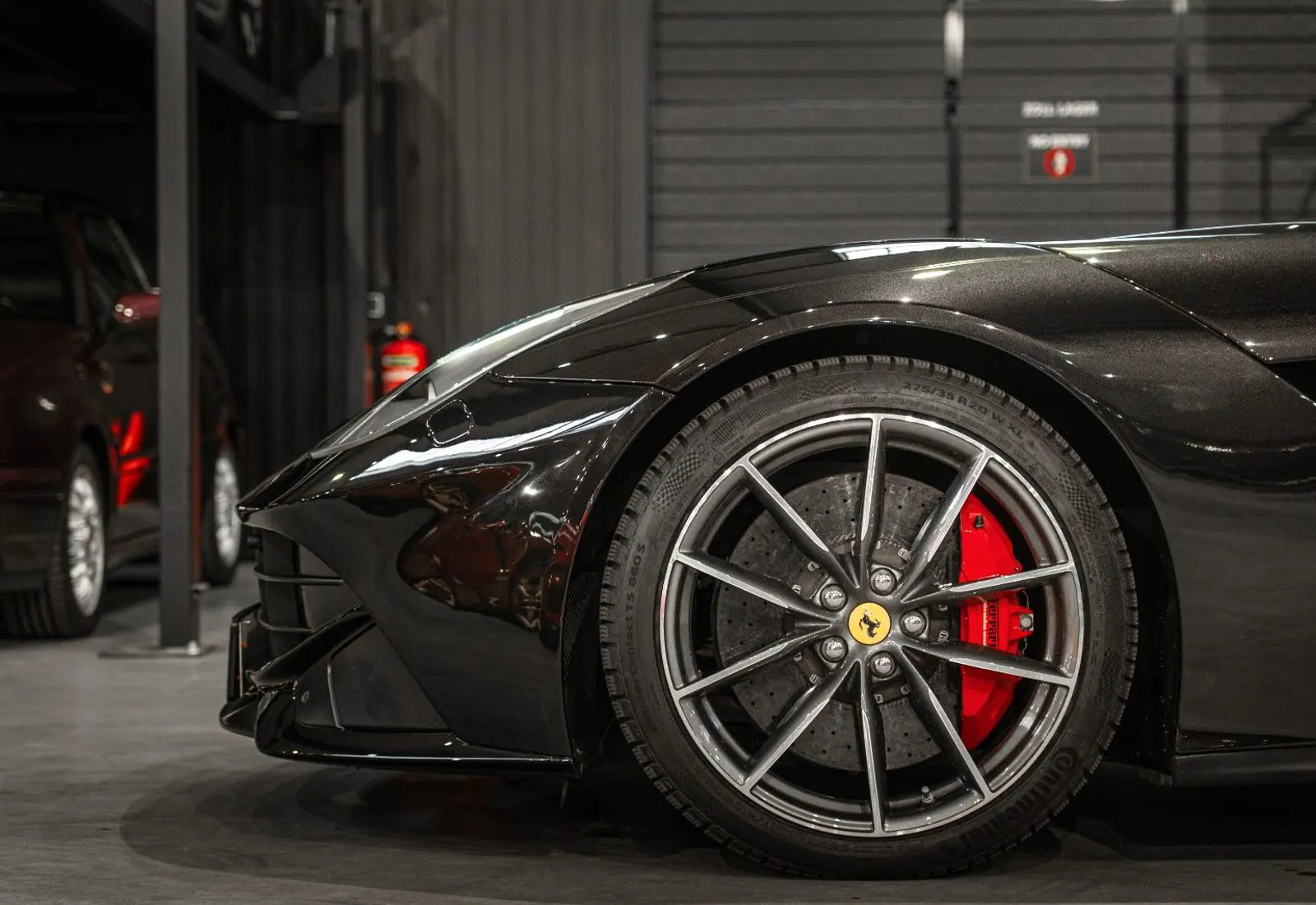 Ferrari F12 Berlinetta * ALCANTARA * CUSTOM * CARBON *  - 134891