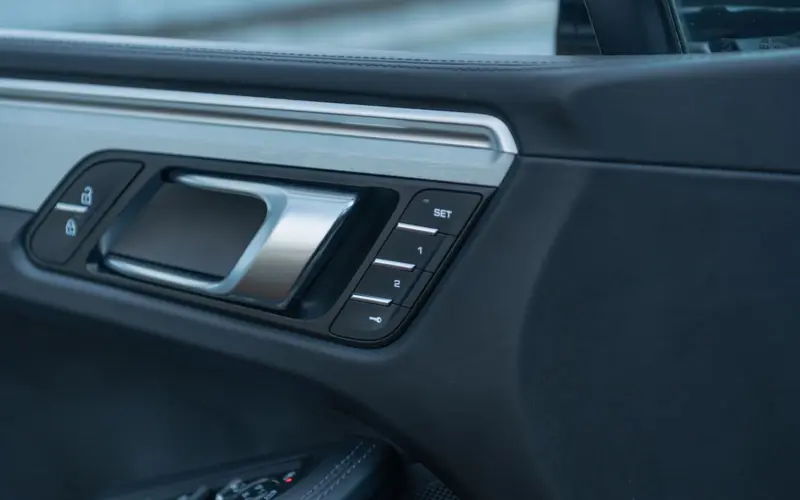 Porsche Macan Turbo * Approved * 1e Hand * Winter + Sommer - 122508