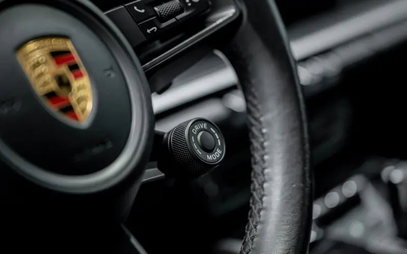 Porsche 911 Carrera 4S * 18-WEG * H.ACHSLENKUNG * SITZBELÜFT *  - 138310