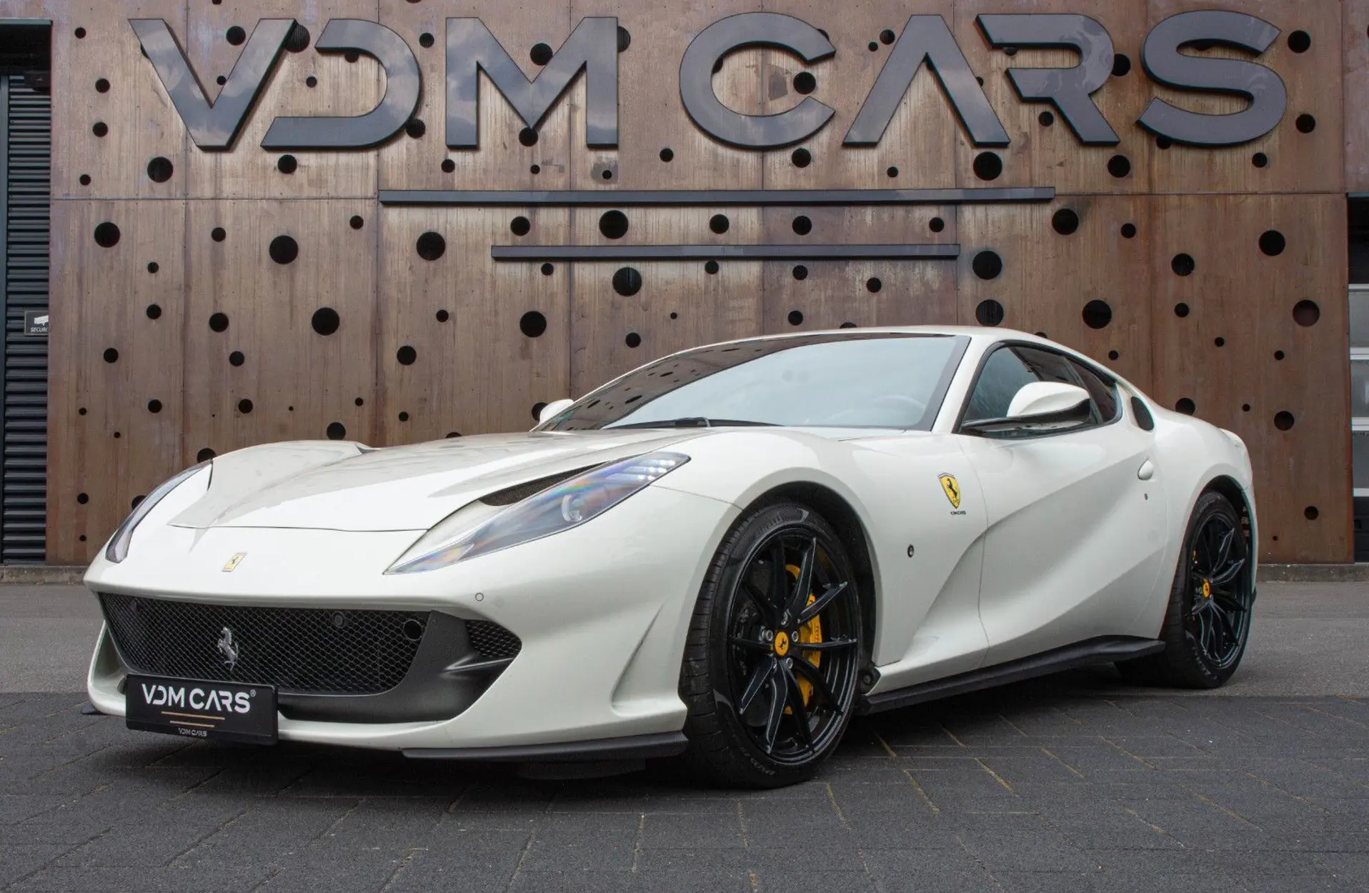 Ferrari - 812 - 114345