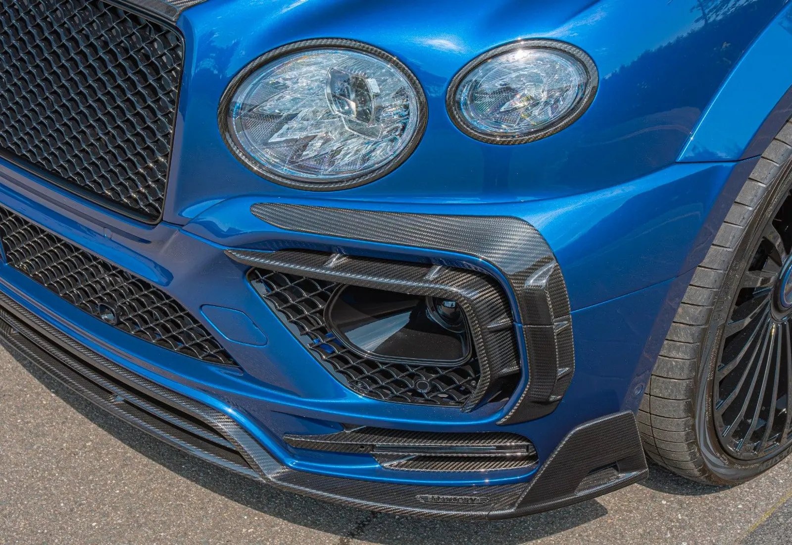 Bentley Bentayga V8 MANSORY * FULL CARBON * CERAMIC BRAKES *  - 55711