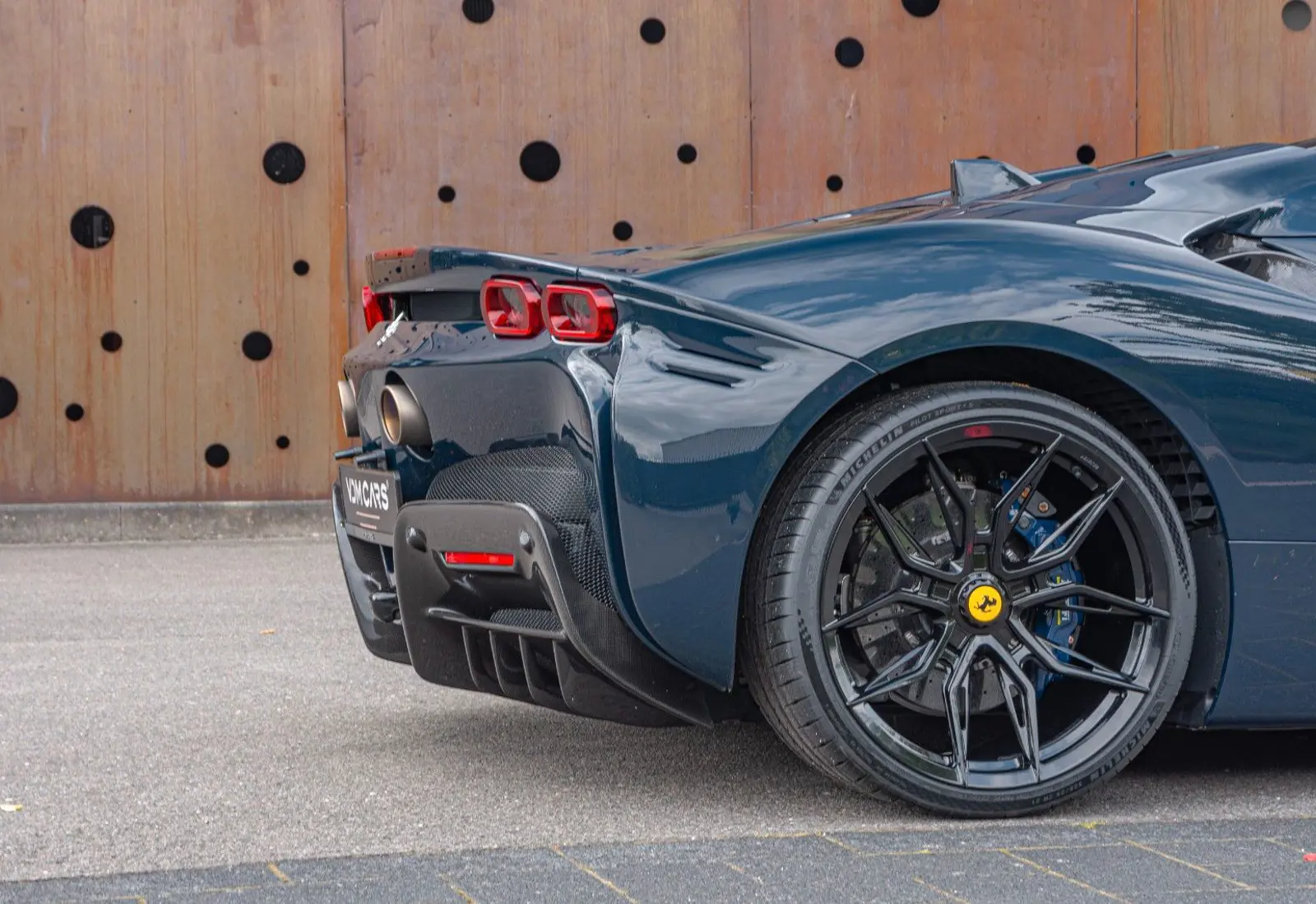 Ferrari SF90 Spider * CARBON(12x) * CARPLAY * LIFT * TWO-TONE *  - 110862