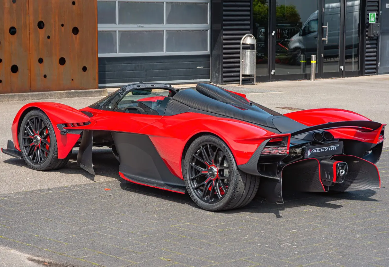 Aston Martin Valkyrie SPIDER * Q-COMMISSION * COLLECTOR PLAN *  - 103180