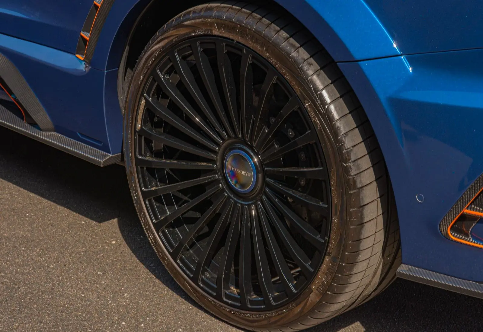 Bentley Bentayga V8 MANSORY * FULL CARBON * CERAMIC BRAKES *  - 85822