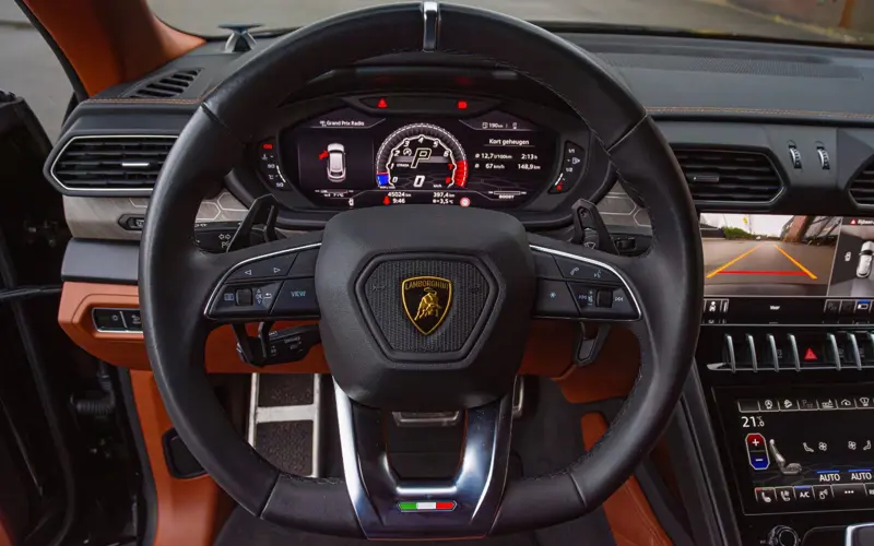 Lamborghini Urus * NERO GRANATUS * MASSAGE * ADAS * 360 * B&amp;O * SOFTCLO - 78250