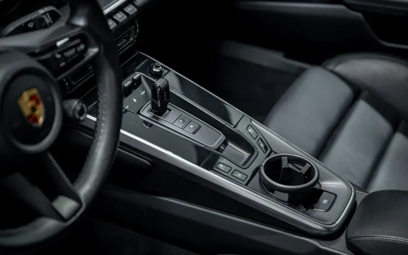 Porsche 992 Carrera 4S * 18-WEG * H.ACHSLENKUNG * SITZBELÜFT *  - 138346